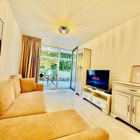 Palfi Apartment With Garden & Parking Κλουζ-Ναπόκα Εξωτερικό φωτογραφία