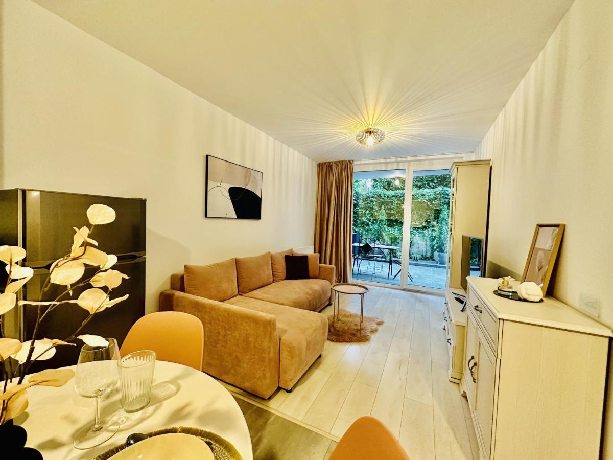 Palfi Apartment With Garden & Parking Κλουζ-Ναπόκα Εξωτερικό φωτογραφία